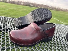 Dansko XP Cordovan Pull Up Women's Clogs Size 41 / US 10.5