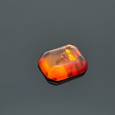 SAMMLERSTEIN BERNSTEIN  CABOCHON ca. 3,45 ct. SCHMUCKJAGD