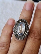 Oval ring with an aquamarine stone, set in 925 sterling silver Size 6