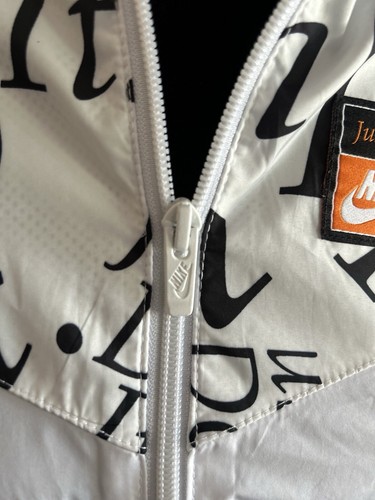 Nike Sportswear Windrunner Youth Jacket Hooded Logo White Windbreaker Size M NWT - Picture 16 of 16