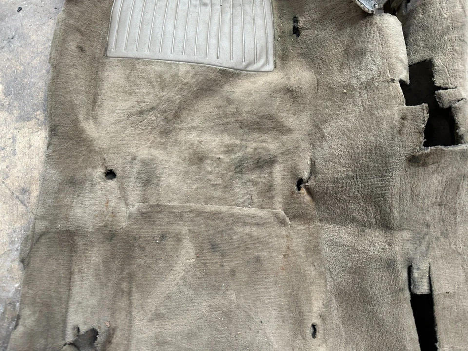 Бежевый напольный ковер BMW E30 325I 318I 320I 325e 325IX от оригинального производителя No86208 - Изображение 3 из 4