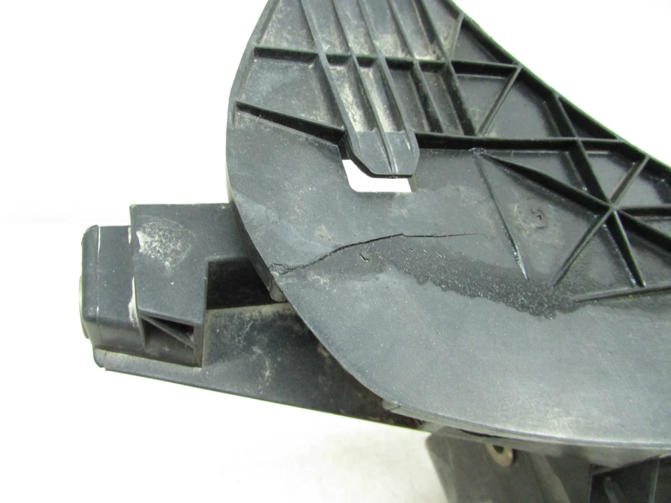 2003 AUDI A4 3.0 РАДИАТОР ОСНОВНОЙ ПОДДЕРЖКИ 8E0 805 594 B OEM 01 02 03 04 05 - Изображение 4 из 4