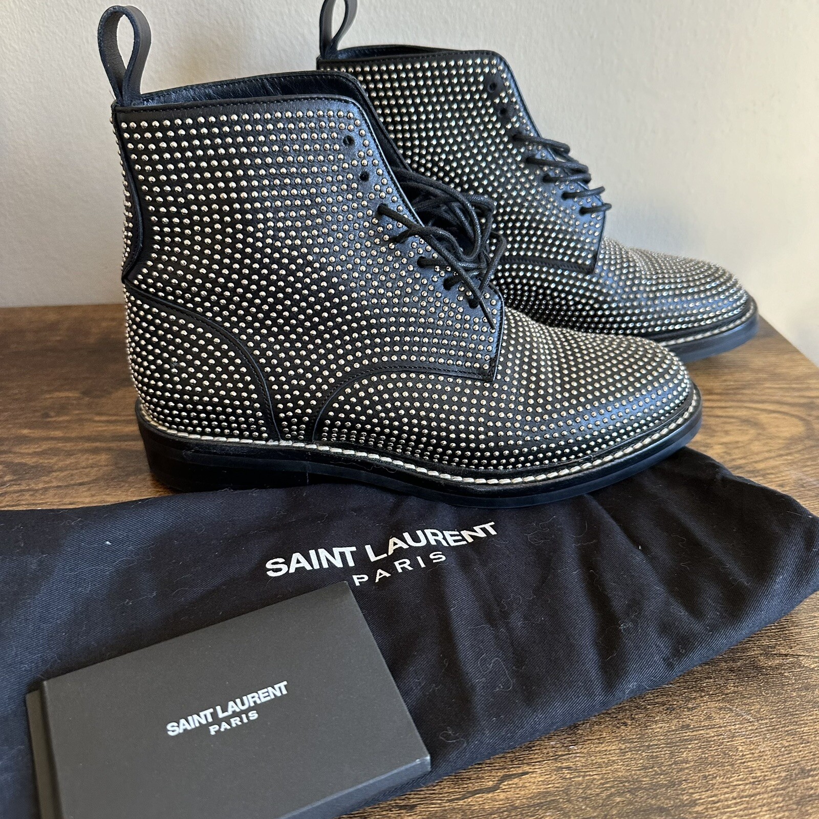 Stivali Saint Laurent borchie nero argento