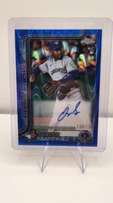 2025 Topps Chrome Rookie Auto Orelvis Martinez RA-OM Blue RayWave Refractor /150