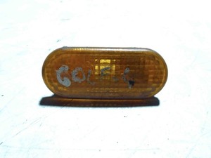 VW GOLF IV 1J1 Kotflügelblinker vorne links 3B0949117B 1.90 Diesel 15031490