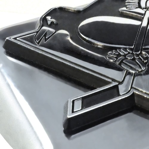 Miami Marlins Hitch Cover Solid Metal with Raised Chrome Metal Emblem 2"... - Picture 4 of 4