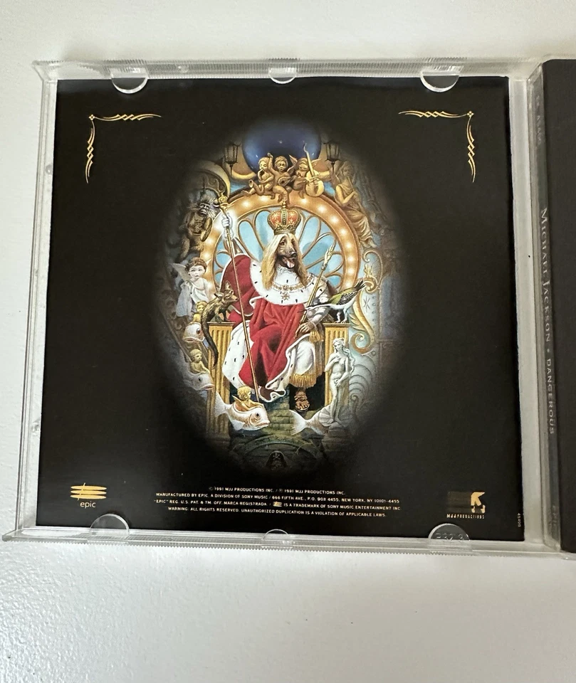 Lot of 2 Michael Jackson CDs Dangerous & Best of Michael Jackson Motown Classic Foto 4 de 4