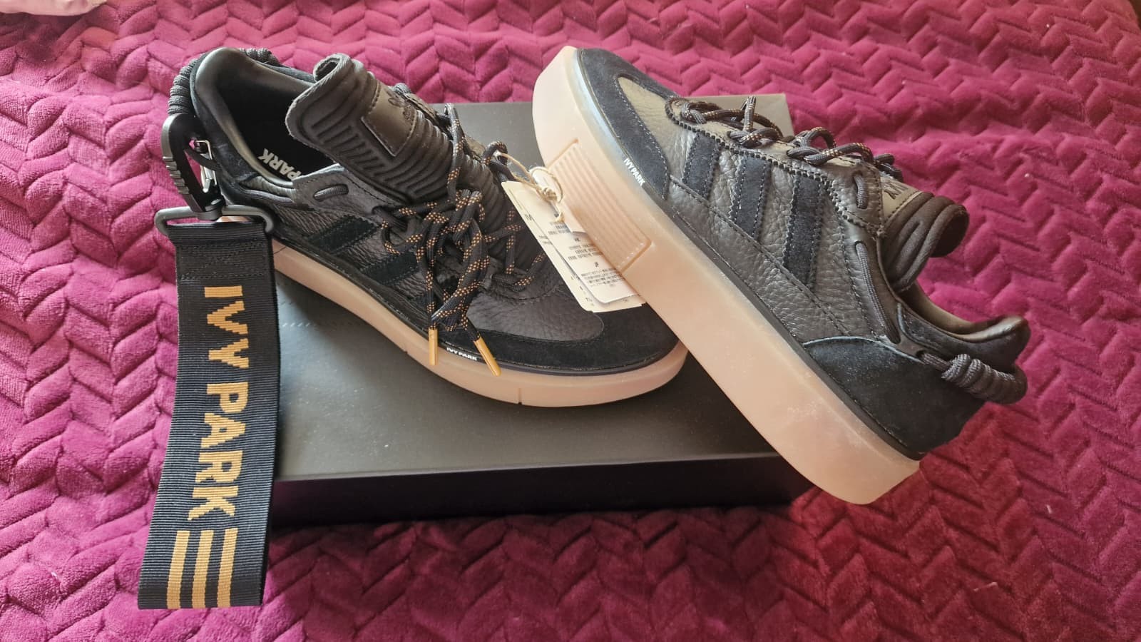 Seller photo, eBay