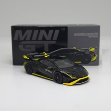 LAMBORGHINI Huracan STO BLACK / Yellow - Mini GT 1:64 #638 Diecast Model Car