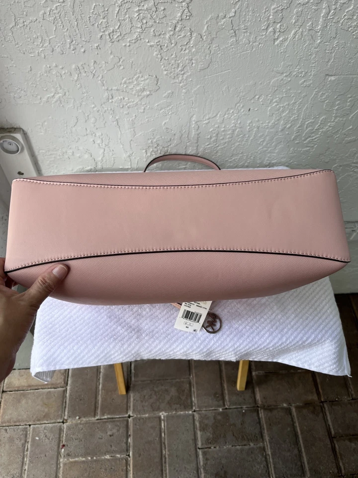 NWT Michael Kors Ruthie Medium Tote in Smokey Rose  - Image 4 of 4