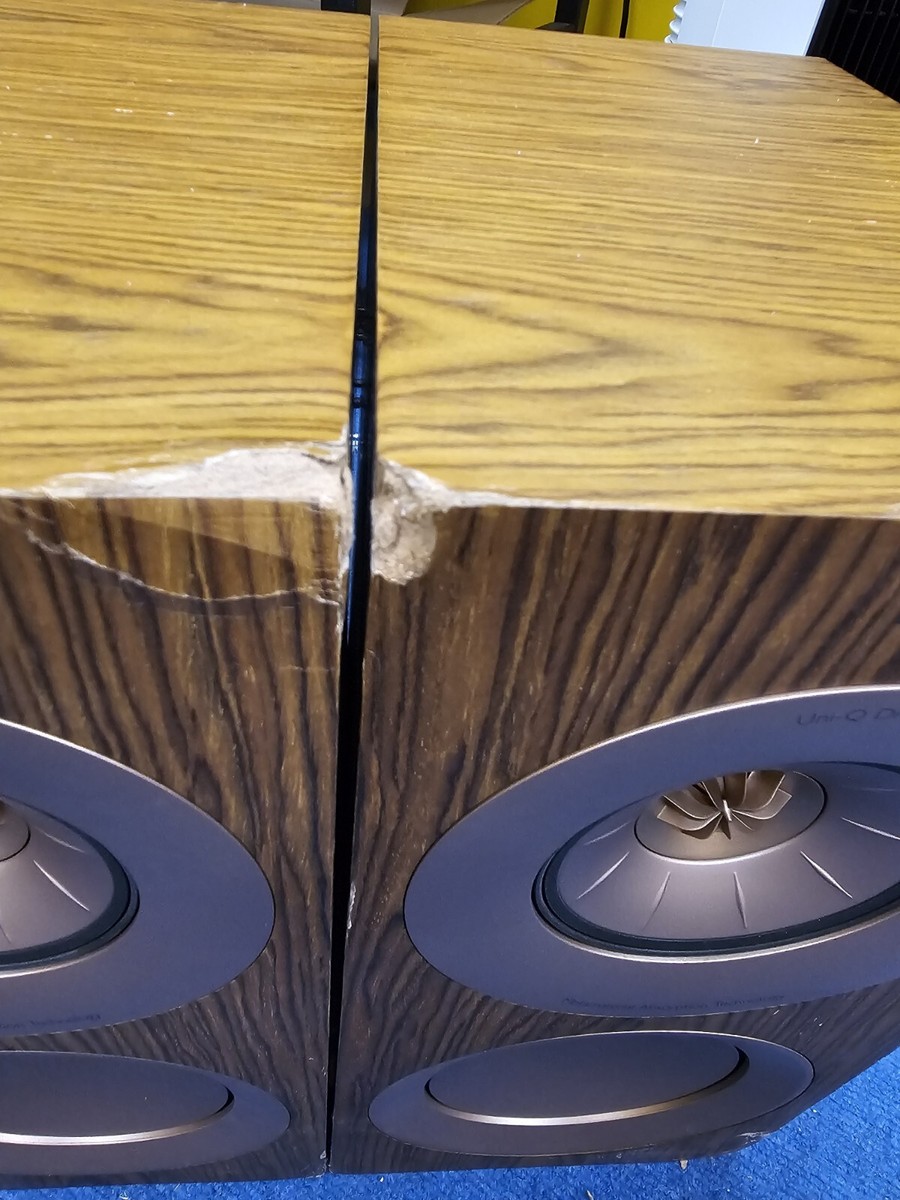 KEF R3 Meta 3-Way Bookshelf Speakers -Walnut (Pair) - See Pics