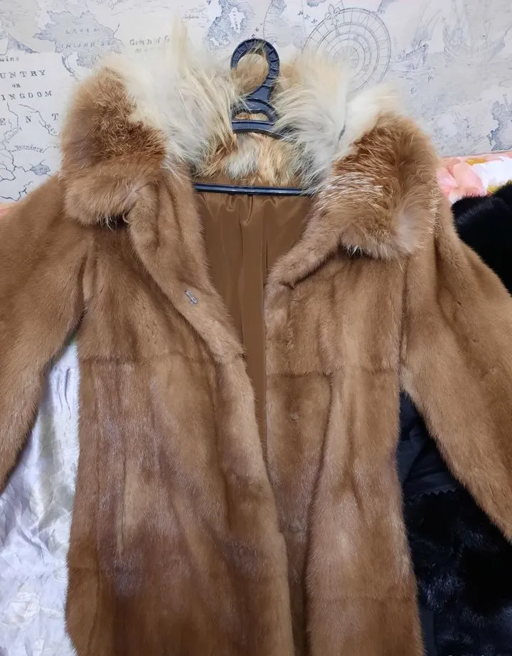 Mink fur coat Sable color Straight Mink fur jacket Hooded Midi Size S
