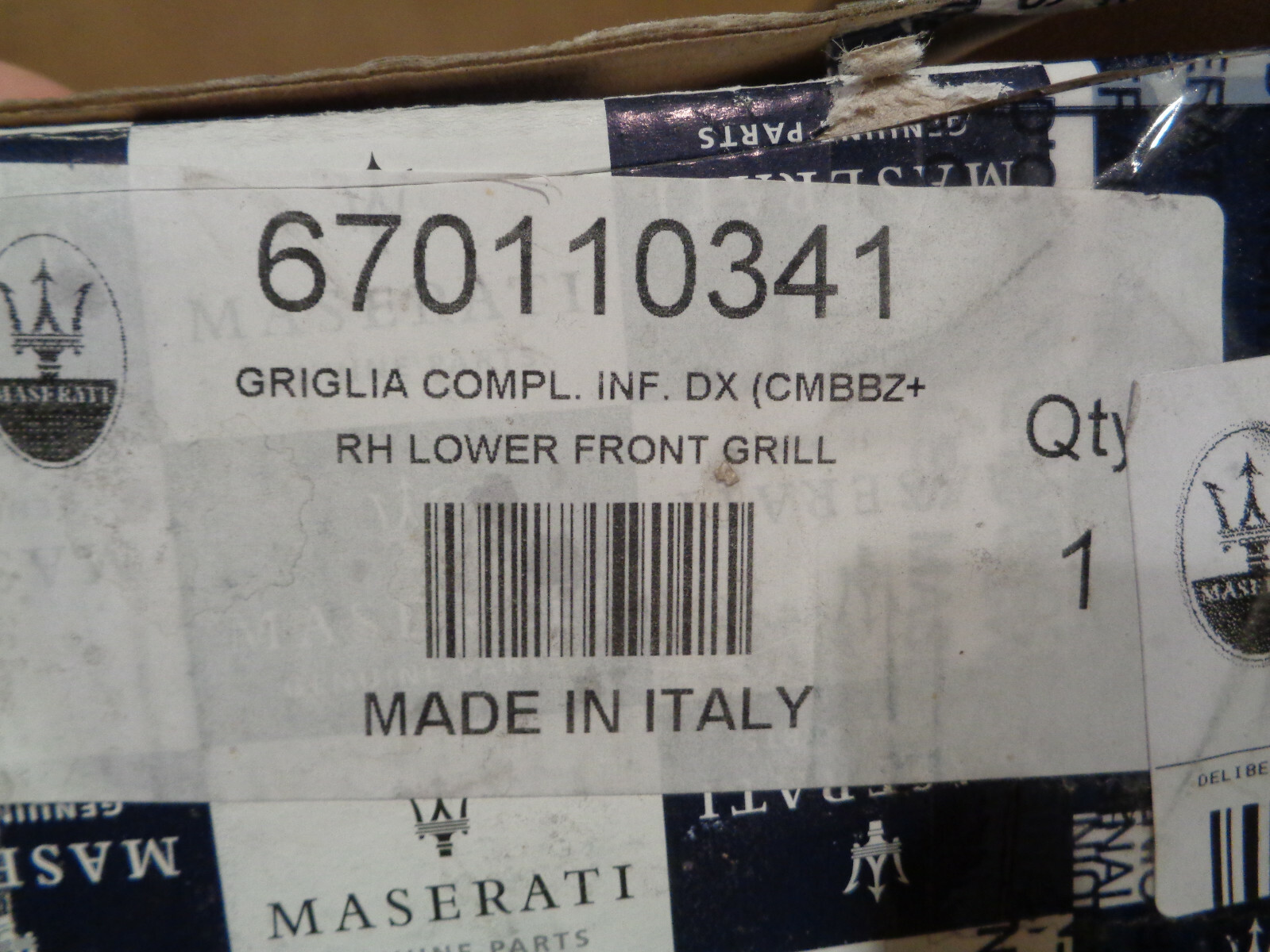 Maserati Quattroporte S -  RH Front Lower Grille NEW P/N 670110341