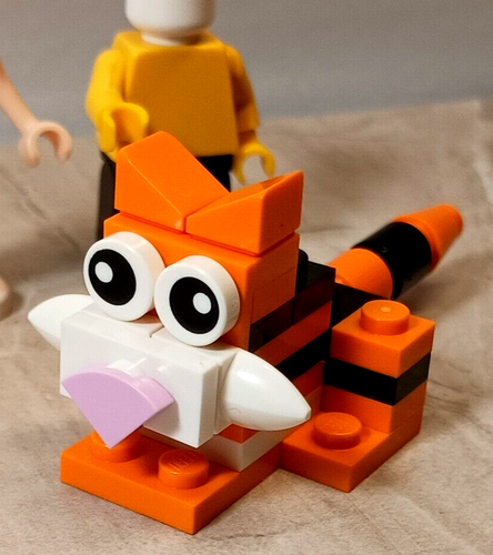 New LEGO TIGER Brick Built Lego Design Animal Wild Jungle Wild Cat School Spirit - Picture 2 of 2