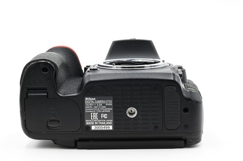 Nikon D750 24.3MP FX Digital Camera Body #499 - Picture 7 of 9