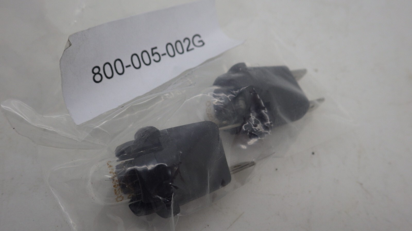 Pair New Genuine VDO Gauge Bulbs & Holder 12V 2W 800005002G eBay