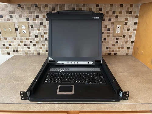 ATEN MASTER VIEW CL1008M LCD KVM SWITCH 100-240VAC, 50/60HZ