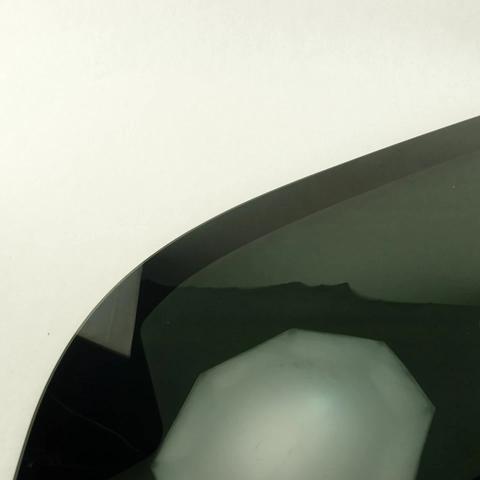 Левое заднее стекло на четверть стекла для водителя Caravan Town & Country 2008 2009 2010 2011 годов выпуска - Изображение 3 из 4