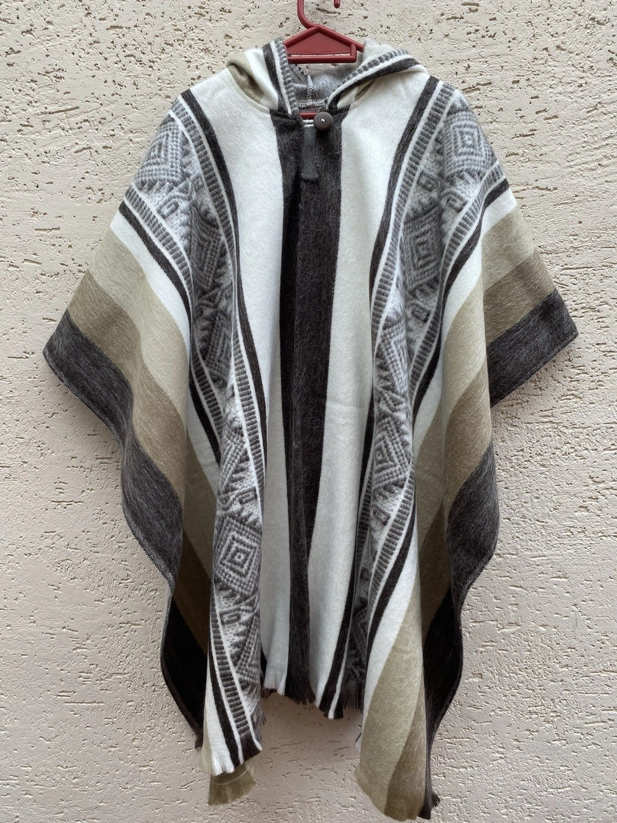 Lightweight ALPACA Wool Hooded Poncho Pullover UNISEX Boho Ethnic
Opens in a new window or tab