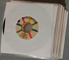 Lot Of 32 vintage 7" Vinyl Records 45RPM G Condition Titles In Description