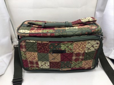 Donna Sharp Large  Green Floral Quilted Travel Bag