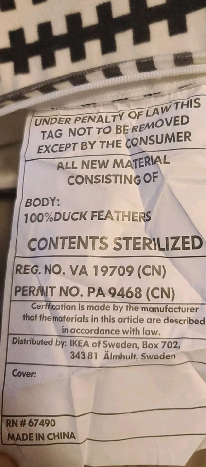 Juego de 2 almohadas Ikea pluma Stockholm 2017 pata de gallo negro terciopelo geométrico Foto 3 de 3