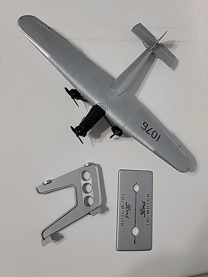 ERTL Collectibles Prestige Series Ford Tri Motor Die-cast Metal Replica - Image 3 of 4