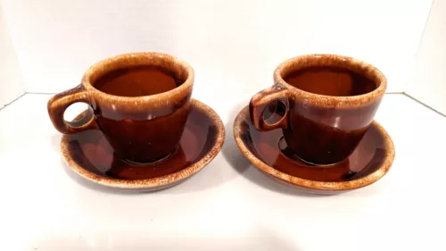 Vintage Hull USA Oven Proof Brown Drip Ware (2) Mugs (2) Serving plates