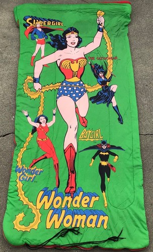 Vintage DC Wonder Woman Sleeping Bag Supergirl Wonder Girl Batgirl The Cat Woman - Picture 2 of 19