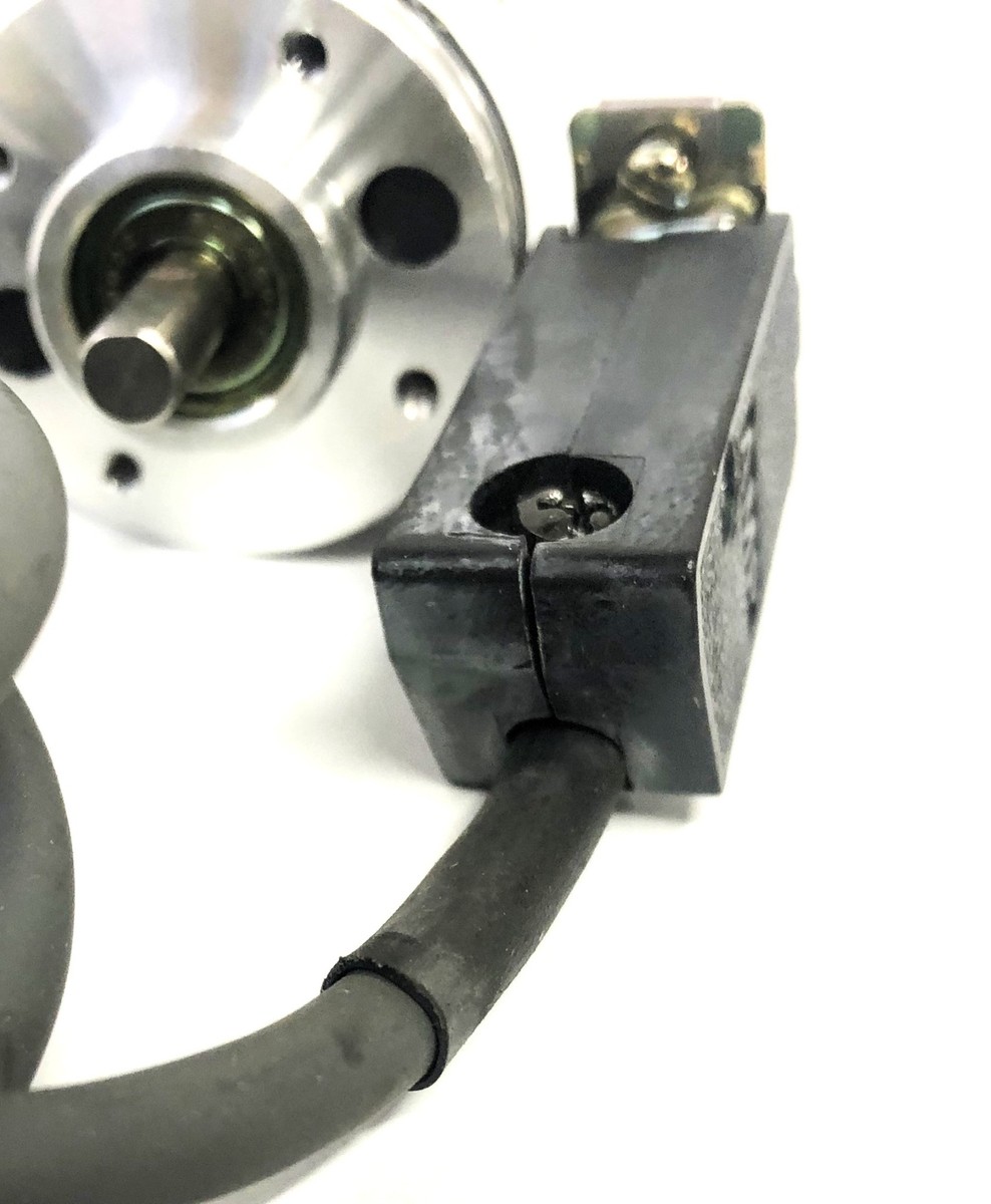AJS Controls Inc Forklift Encoder Cat OEW-256-2MD5-338 NOS AJS Controls Inc Forklift Encoder Cat OEW-256-2MD5-338 NOS