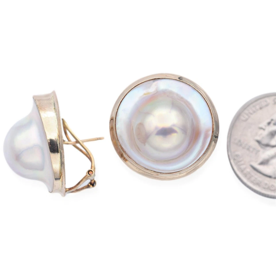 Vintage 14K Yellow Gold Blister Mabe Pearl Omega-Back Earrings - Image 3 of 4