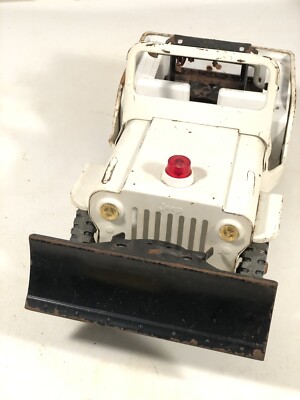 Tonka White Jeep AA Wrecker Truck With Black Snow Plow Vintage
