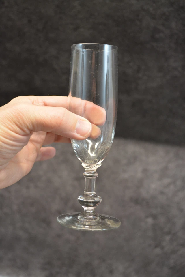 LOT DE 3 COUPE / FLUTE A CHAMPAGNE ANCIENNE REF AP158 - Photo 3/4