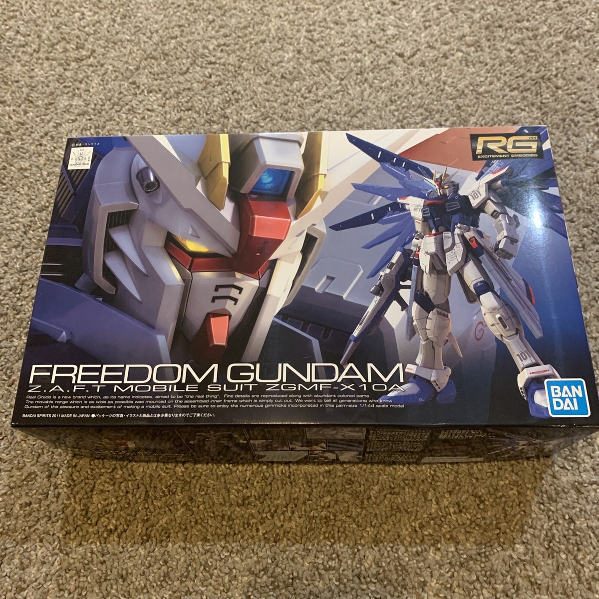 Bandai 1/144 RG #05 Gundam Seed ZGMF-X10A Freedom Gundam Model Kit
