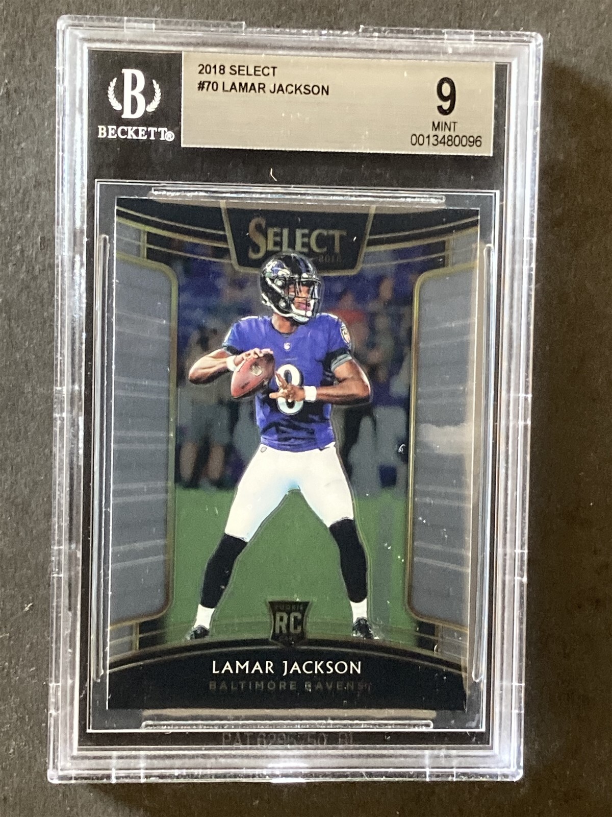 Lamar Jackson Panini Select Select Swatches Prizm #8 Base