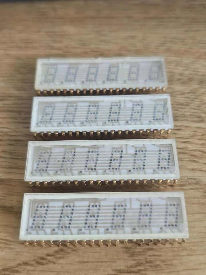 4x Super Rare Vintage White Gold Ceramic IC HP 1990-0311 Dot Matrix Display Chip - Image 2 of 4