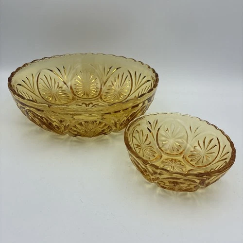 Set of 2 Vintage Anchor Hocking MEDALLION Bowls Honey Gold Amber Cameo 8" & 4.5"