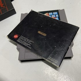 CLEAN SUPER MARIO BROS. 1 NINTENDO NES 1985 GAME CARTRIDGE W/ SLEEVE AND MANUAL