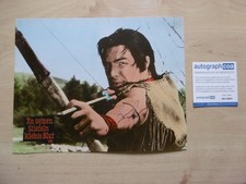 Burt Reynolds Autogramm signed 23x29 cm Lobbycard "An Seinen Stiefeln kleb" ACOA