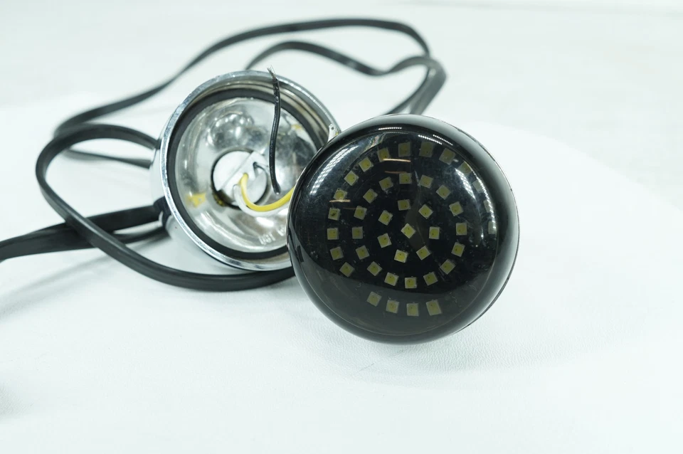 Оригинальные передние левые правые указатели поворота 2013 Harley Sportster XL883 SuperLow - Изображение 4 из 4