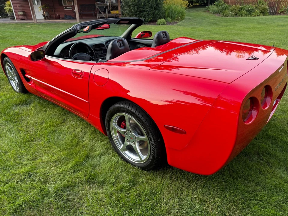 Chevrolet Corvette 2001  Foto 3 de 4
