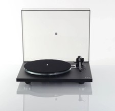 REGA PLANAR 6 NERO nuova versione Giradischi con Braccio REGA RB 330 e Coperchio
