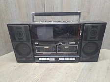 SounDesign 4873 vintage TV AM FM cassette boombox(for Parts)