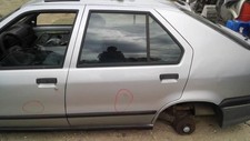 Porte arrière et accessoires Renault R19