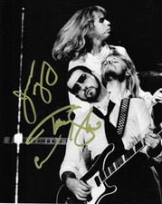 * STYX * signed 8x10 photo * TOMMY SHAW, JAMES YOUNG & CHUCK PANOZZO * COA *
