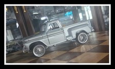 GMC 1966 Silver Diecast Pickup Truck 1:24 Scale Model Opening Doors Hood