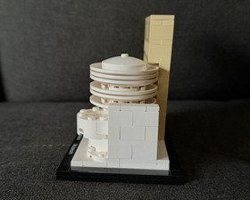 LEGO Architecture Solomon R. Guggenheim Museum 21004 Complete (NO BOX) (RETIRED)