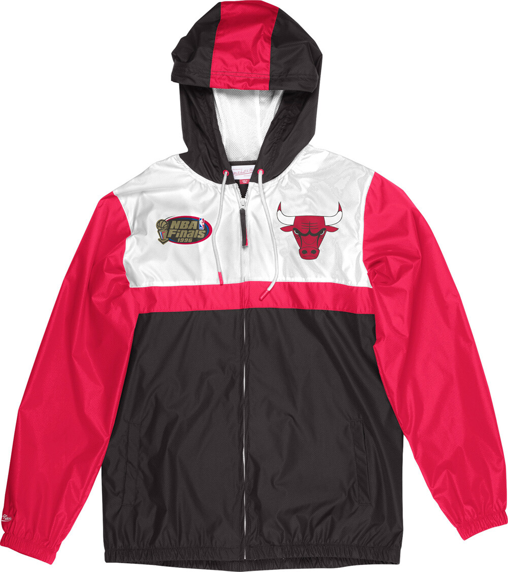 Mitchell & Ness Chicago Bulls NBA Margin of Victory Windbreaker