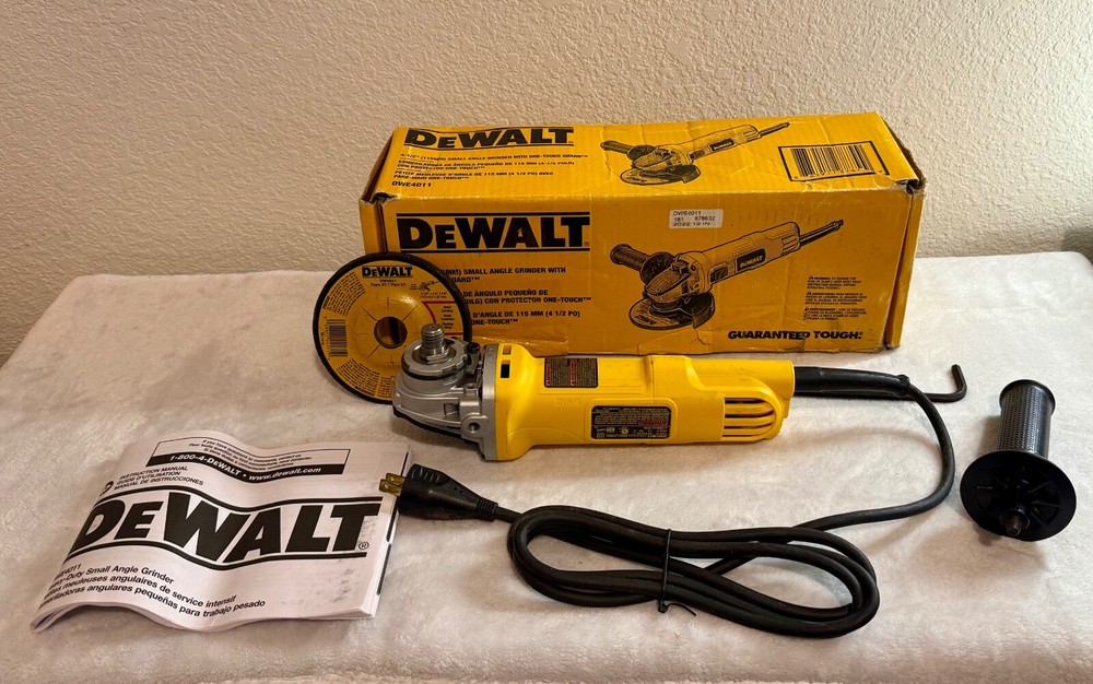 DeWALT DWE4011 120V 4-1/2