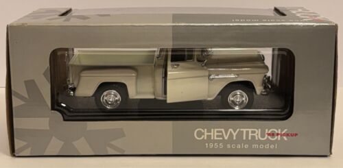 NEU 1955 Chevy Pickup Truck 3100 StepSide, Maßstab 1:24, Die-Cast, 61-2620 - Bild 3 von 13
